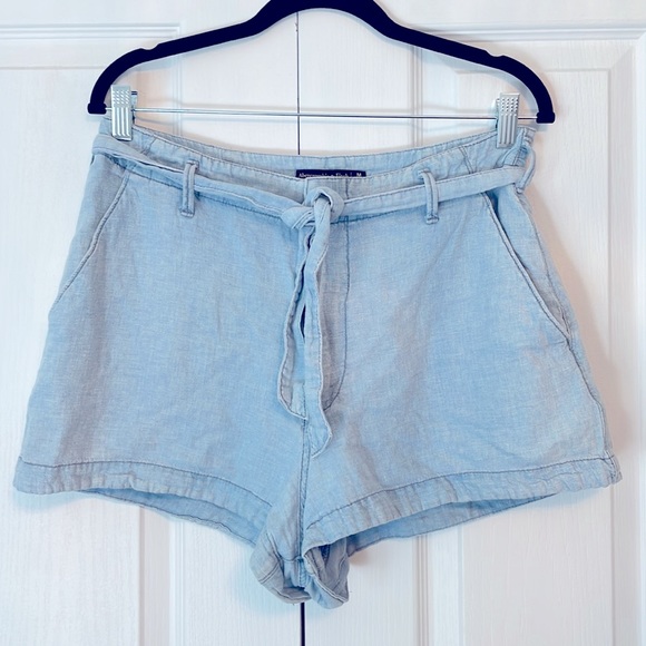 Abercrombie & Fitch Shorts - Size M - Picture 1 of 4
